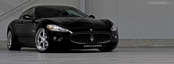 Black maserati gran turismo